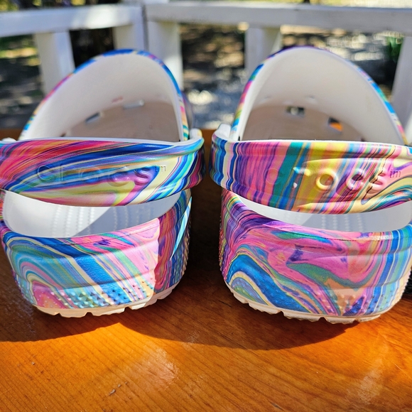 CROCS Multicolor Swirl Classic Clog - Pink, Blue, Yellow, Green, Purple - Picture 3 of 5